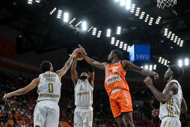 在曼城对阵 在曼城对阵